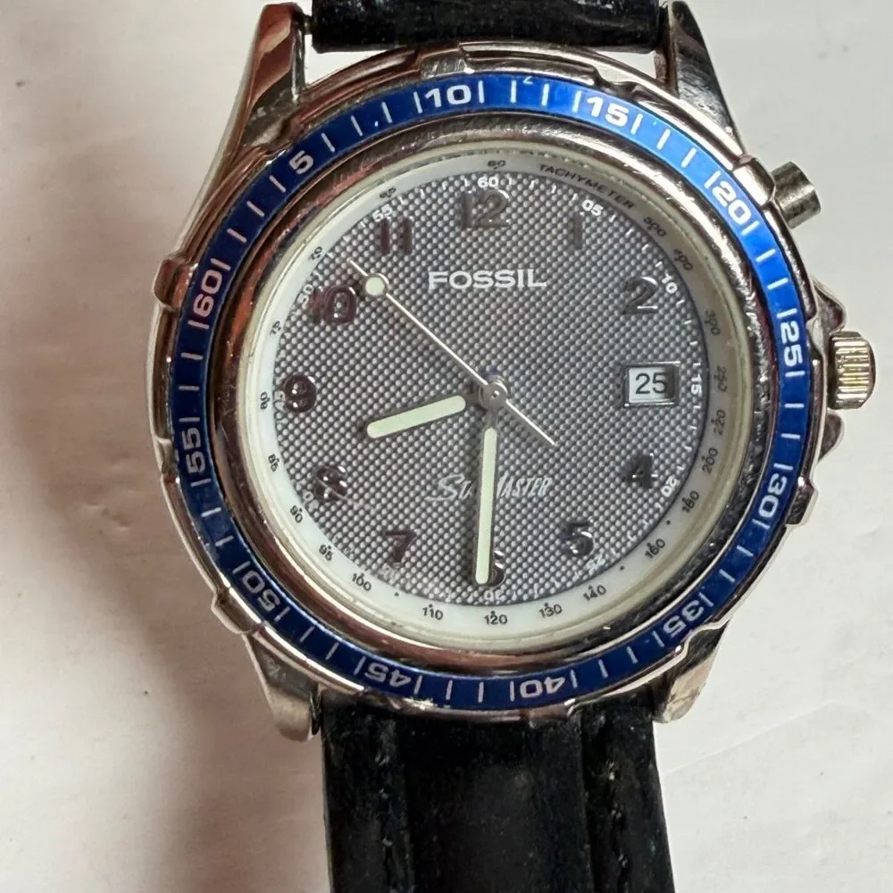 Vintage Fossil StarMaster LU-2505 Gray Dial Blue Bezel Leather Watch Date AS-IS